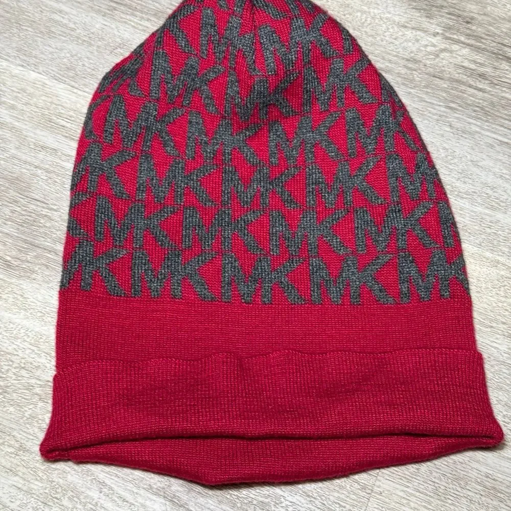 Michael Kors Beanie Gray and Maroon one‎ size
